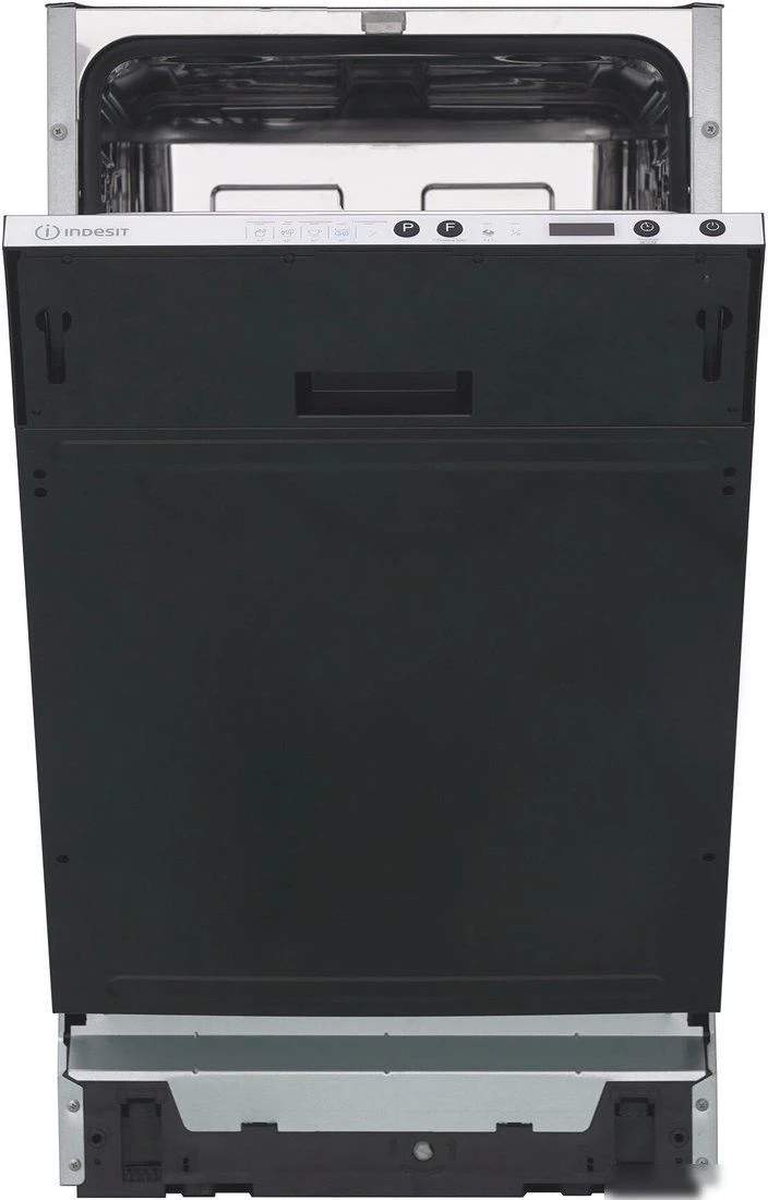 Встраиваемая посудомоечная машина Indesit DIS 1C28