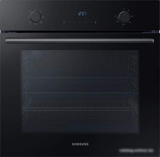 Электрический духовой шкаф Samsung NV68A1145RK