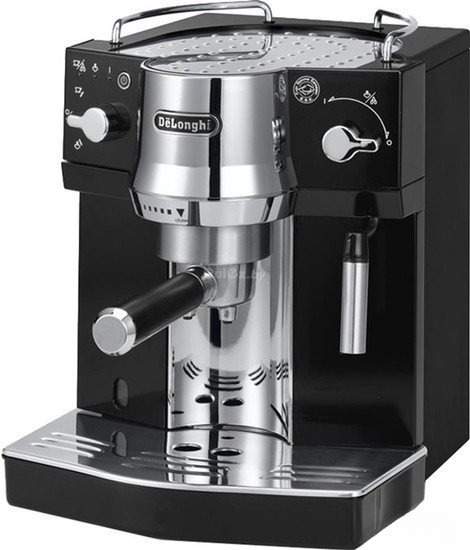 Рожковая помповая кофеварка DeLonghi EC 820.B