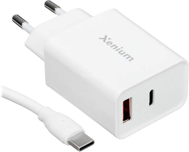 Сетевое зарядное Xenium X252 (белый)
