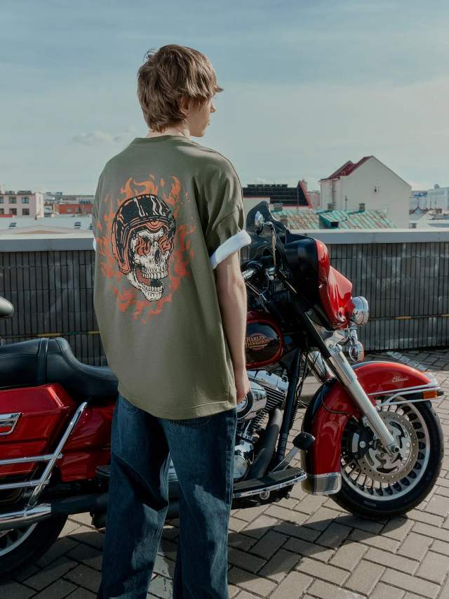 Футболка мужская хаки с принтом и надписью "let's ride" Mark Formelle 24-4493П-0