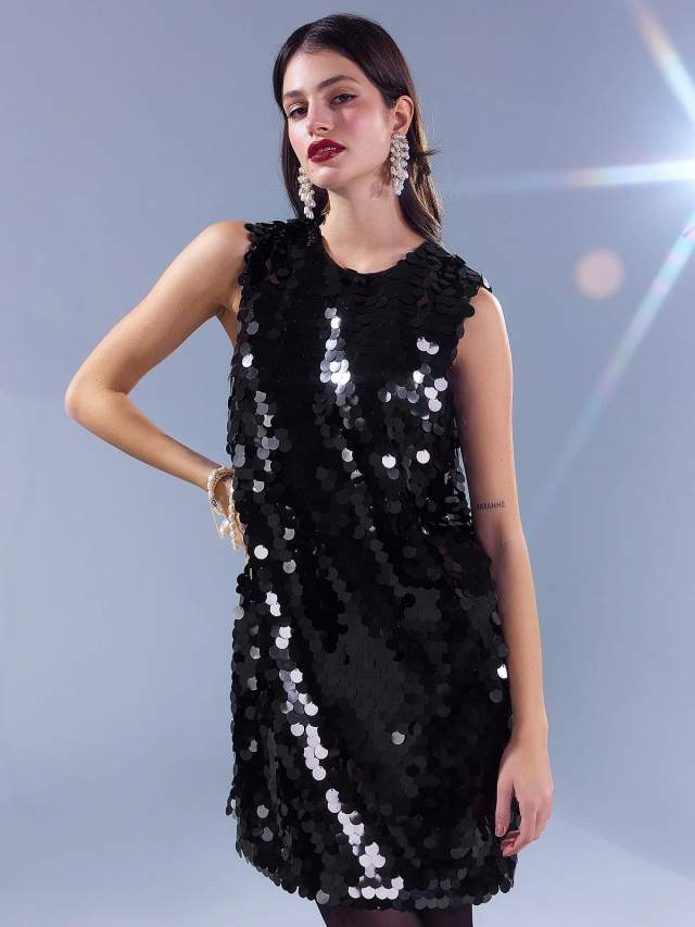 Платье черное с крупными пайетками Mark Formelle 24-31106Ц-10К