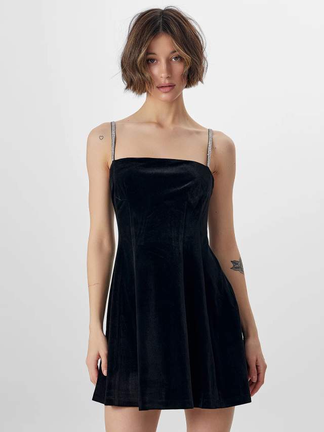 Платье мини женское черное со стразами Mark Formelle 25-38721Ц-9К