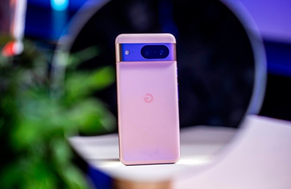 Обзор Google Pixel 8: милый смартфон для съёмки с мощным искусственным интеллектом