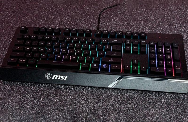 Обзор MSI Vigor GK20: полноразмерной клавиатуры для игр за очень разумные деньги