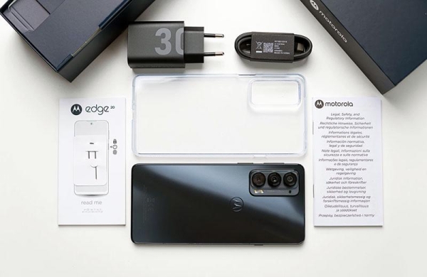 Обзор Motorola Edge 20: простой и надёжный Android-смартфон среднего класса