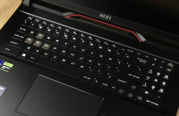 Обзор MSI Raider GE78 HX 13V: невероятно мощного ноутбука для игр