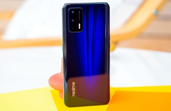 Обзор Realme GT 5G: среднего смартфона на мощном процессоре