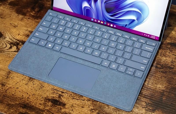 Обзор Microsoft Surface Pro 9: достойный планшет-ноутбук с непримечательным обновлением