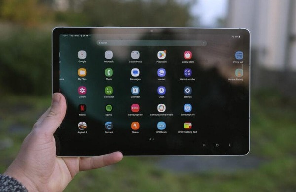 Обзор Samsung Galaxy Tab S9 FE: планшета конкурента iPad со стилусом и защитой от воды