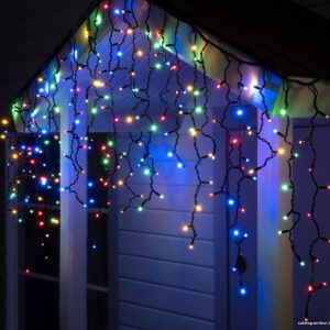 Гирлянда бахрома Luazon 3x0.9 м 232 LED 5204452 (черный каучук провод