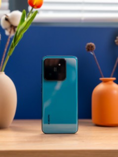 Лимитки Xiaomi 14 под Xiaomi Car SU7 на крупной подборке фото и видео