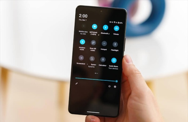 Обзор Asus Zenfone 11 Ultra: невероятно мощного игрового смартфона топ-уровня