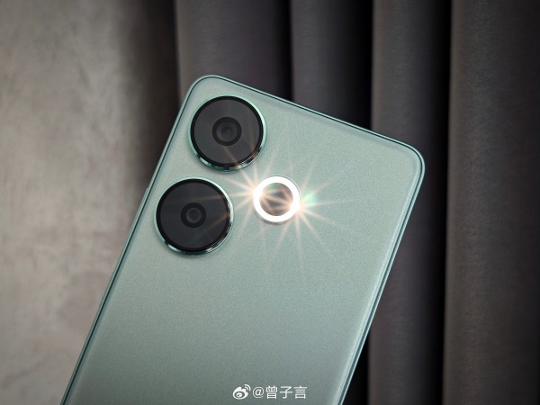Redmi Turbo 3 во всех расцветках красуется на студийных фото