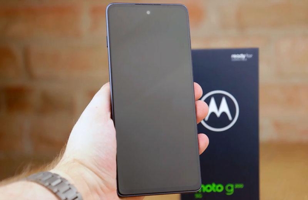 Обзор Motorola Moto G200 5G: смартфон с флагманской производительностью по доступной цене