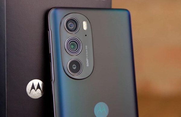Обзор Motorola Edge 30 Pro: производительный смартфон достойный похвал