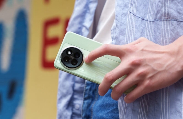 Xiaomi Civi 4 Pro: обзор красивого смартфона с двумя фронтальными камерами
