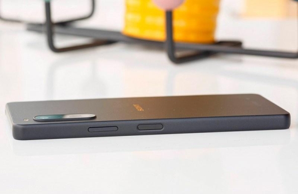 Обзор Sony Xperia 10 V: смартфона с хорошей камерой и автономностью за меньшие деньги