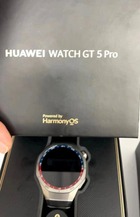 Huawei Watch GT 5 и 5 Pro распаковали до анонса: живые фото