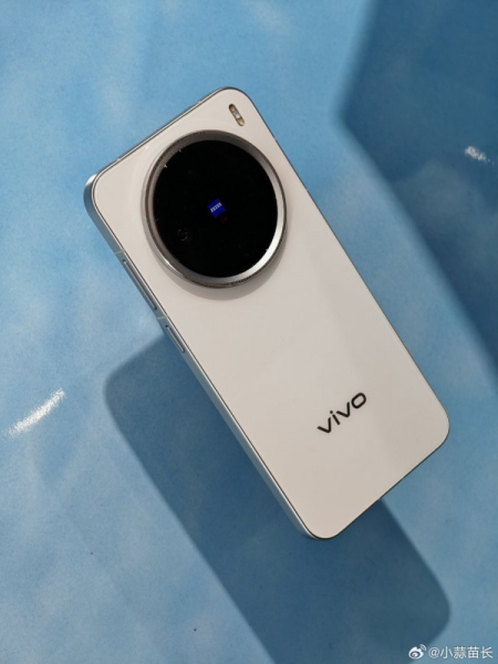 Vivo X200, X200 Pro и Pro mini во всей красе на подборке студийных фот