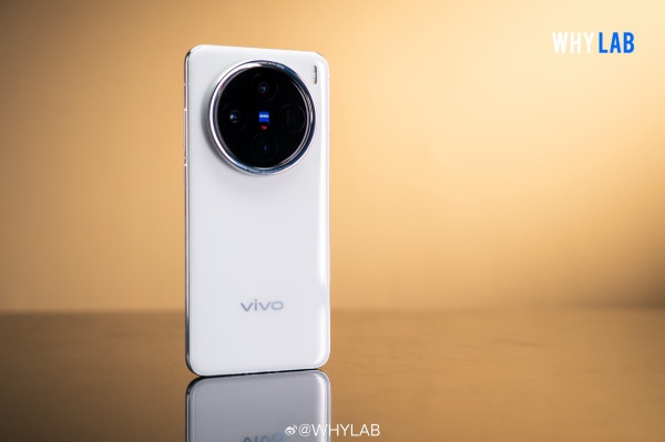 Vivo X200, X200 Pro и Pro mini во всей красе на подборке студийных фот