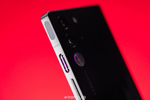 Red Magic 10 Pro+ красуется на первых студийных фото и видео до анонса